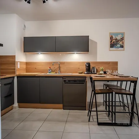 Le Stan - Proche Centre - Terrasse&parking Gratuit *