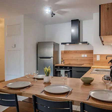 Le Stan - Proche Centre - Terrasse&parking Gratuit Appartement *