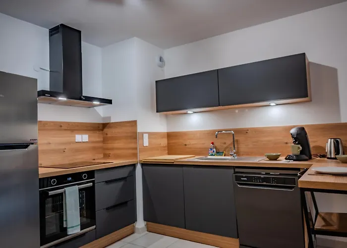 Le Stan - Centre - Terrasse&parking Gratuit - Commerces à Proximité